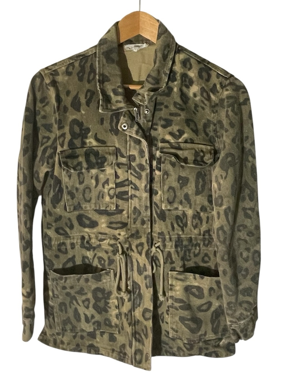 C23- Small Leopard Print Utility Jacket in Olive Green